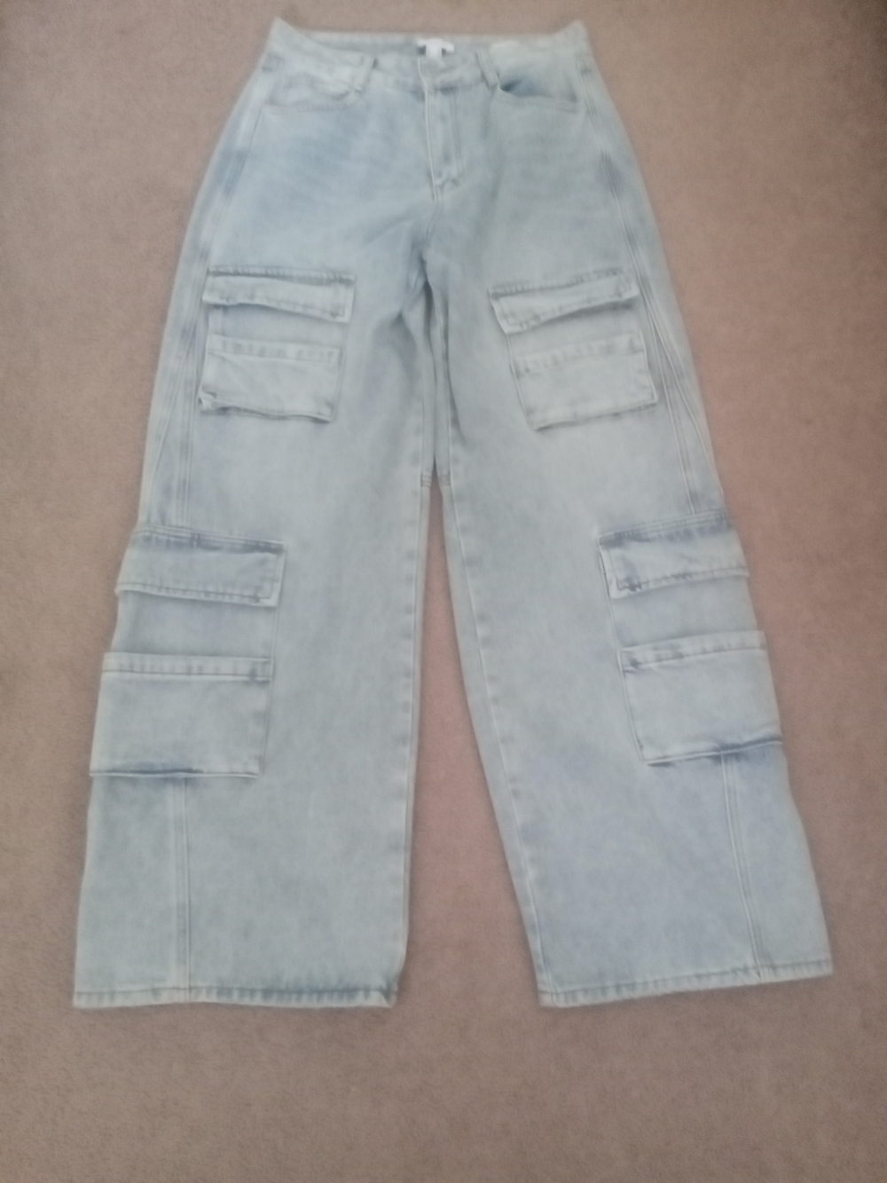 Forever 21 Wide-Leg Baggy Cargo Jeans 30x32